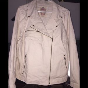 Women’s Jean Jacket